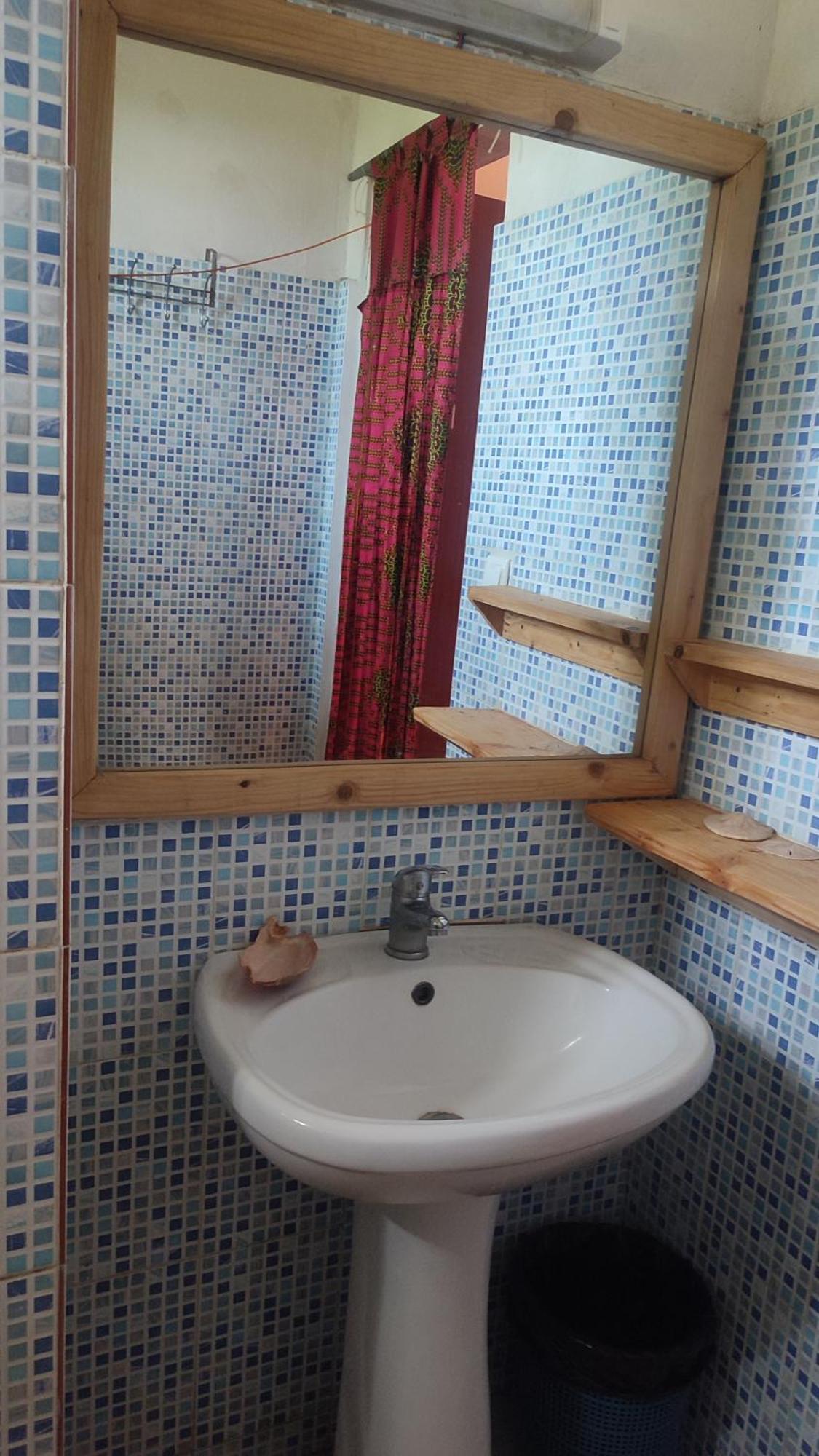 فندق Akine Ti Kasso Piscine Diembéreng المظهر الخارجي الصورة